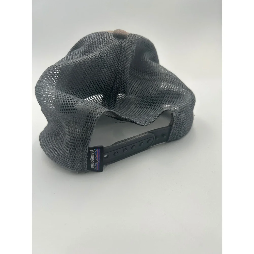 Patagonia Fitz Roy Bear Trucker Hat Grey Mesh Snapback Cap B924
